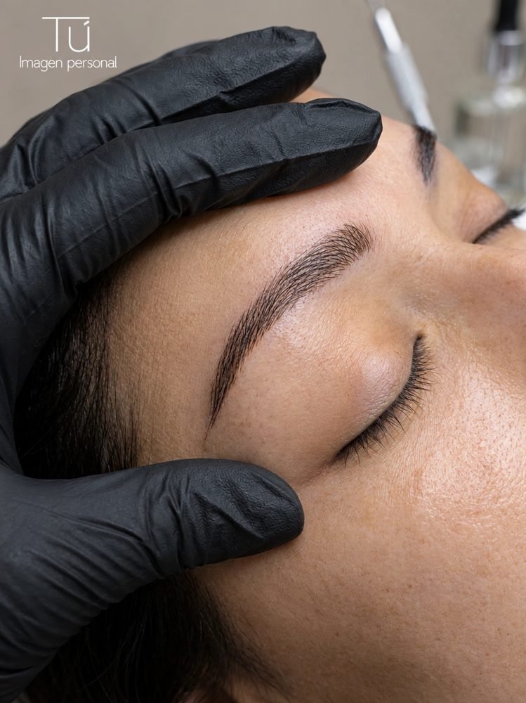 Micropigmentación de cejas, resultado natural pelo a pelo en TÚ Imagen Personal